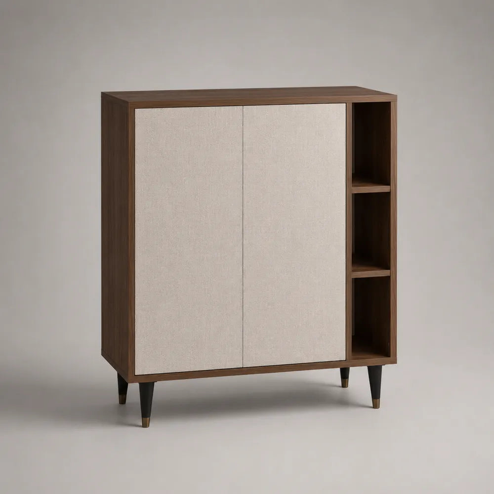 Credenza da soggiorno con ante e ripiani aperti in MDF effetto noce con frontali beige 140x40x120 cm