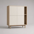Credenza da soggiorno con 4 ante e vano aperto in MDF effetto rovere con ante bianche scanalate 160x40x90 cm