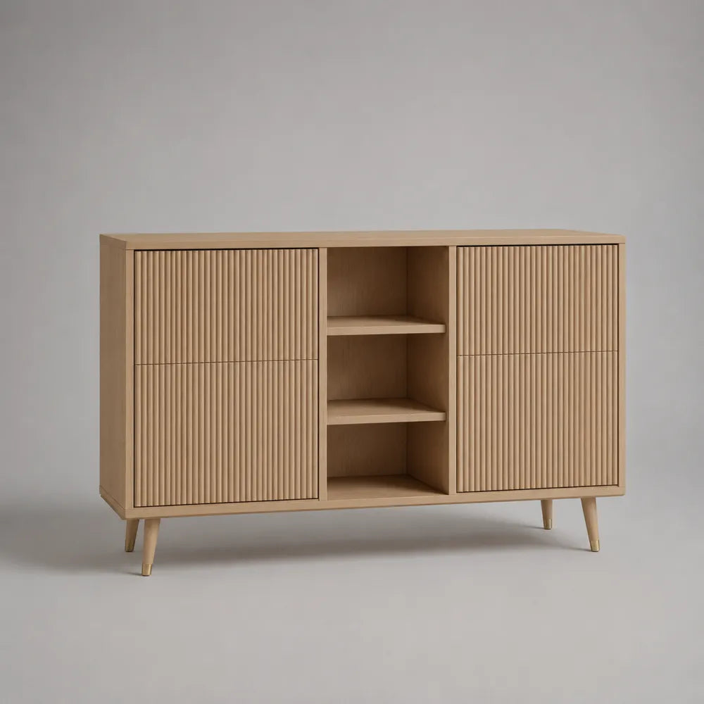 Credenza da sala da pranzo in MDF effetto rovere chiaro con ante scanalate e vani aperti 160x40x85 cm